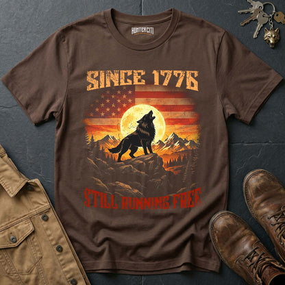 Since 1776 Still Running Free Wolf Moon T-Shirt - America Anniversary Howling Wolf Vintage Patriotic Tee USA Gift
