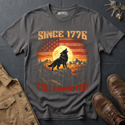 Since 1776 Still Running Free Wolf Moon T-Shirt - America Anniversary Howling Wolf Vintage Patriotic Tee USA Gift