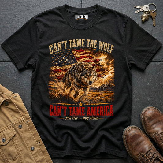 Can't Tame the Wolf Can't Tame America T-Shirt — Patriotic Running Wolf Graphic Tee USA Freedom Gift for Men
