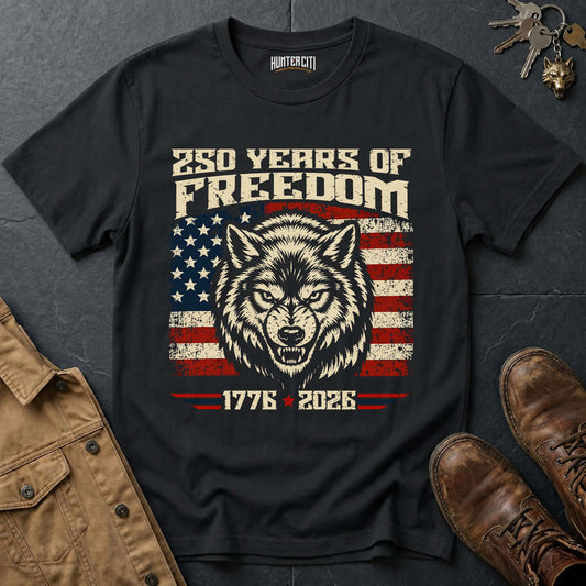 250 Years of Freedom Snarling Wolf T-Shirt - America 1776 2026 Patriotic Wolf Graphic Tee Anniversary USA Gift for Men