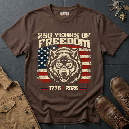 250 Years of Freedom Snarling Wolf T-Shirt - America 1776 2026 Patriotic Wolf Graphic Tee Anniversary USA Gift for Men