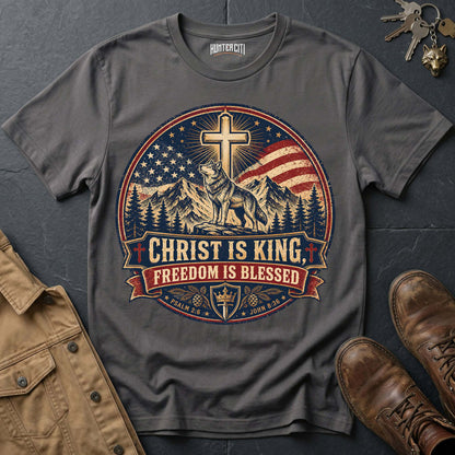 Christ Is King Freedom Is Blessed Wolf T-Shirt - Christian Patriotic Wolf Graphic Tee USA Gift for Men