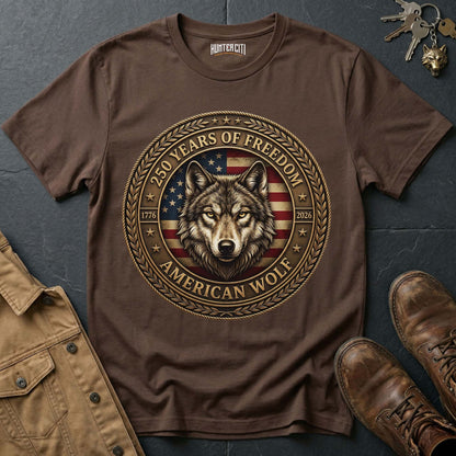 250 Years of Freedom American Wolf T-Shirt - America 1776 2026 Patriotic Wolf Coin Badge Anniversary Graphic Tee USA Gift for Men