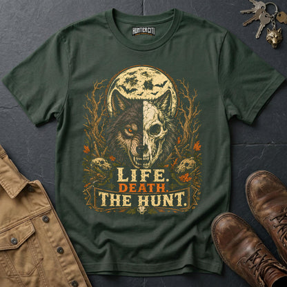 Life. Death. The Hunt. Vintage Wolf Halloween T Shirt