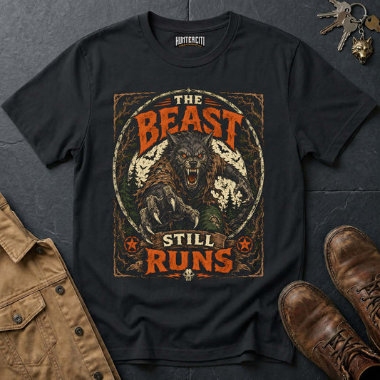 The Beast Still Runs - Werewolf Chase Horror Vintage Wolf Halloween T Shirt