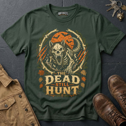 The Dead Still Hunt - Undead Wolf Vintage Wolf Halloween T Shirt