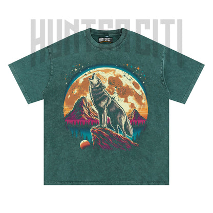 Vintage 90s Wolf Moon T-Shirt, Howling Wolf Graphic Tee, Retro Nostalgia T-shirt, Fun Nature Lover Gift, Oversize Unisex